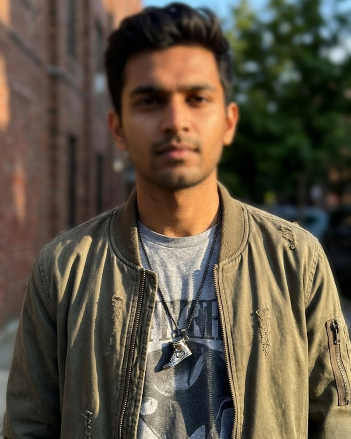 STREET KICK Men’s Sneaker Pendant – Titanium Steel Streetwear Chain Necklace