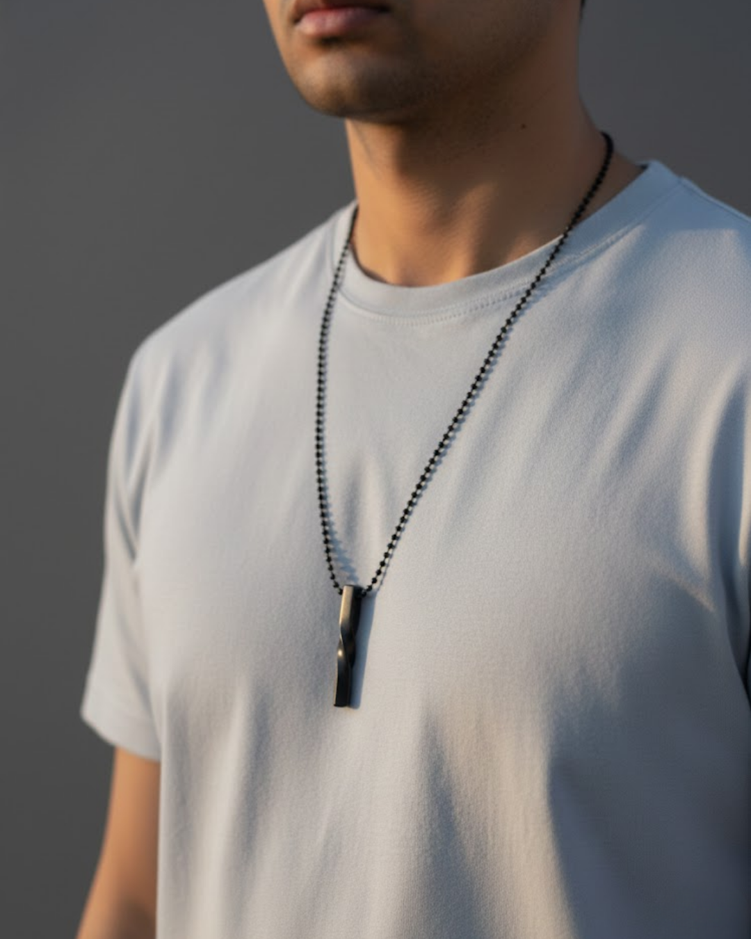 Twist Edge Black Bar Pendant for Men – Minimalist Spiral Steel Chain Necklace